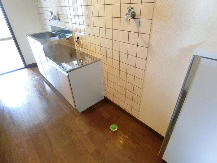 ホワイトキャッスル遠見塚８番館の物件内観写真