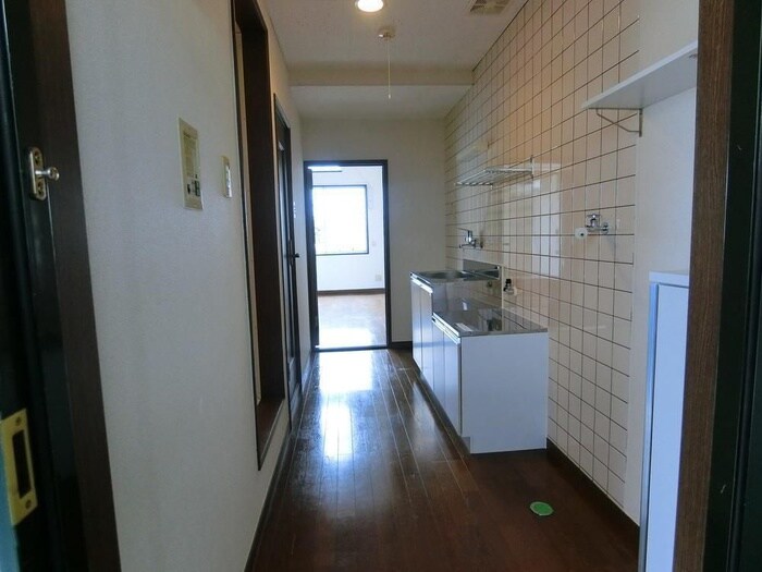 ホワイトキャッスル遠見塚８番館の物件内観写真