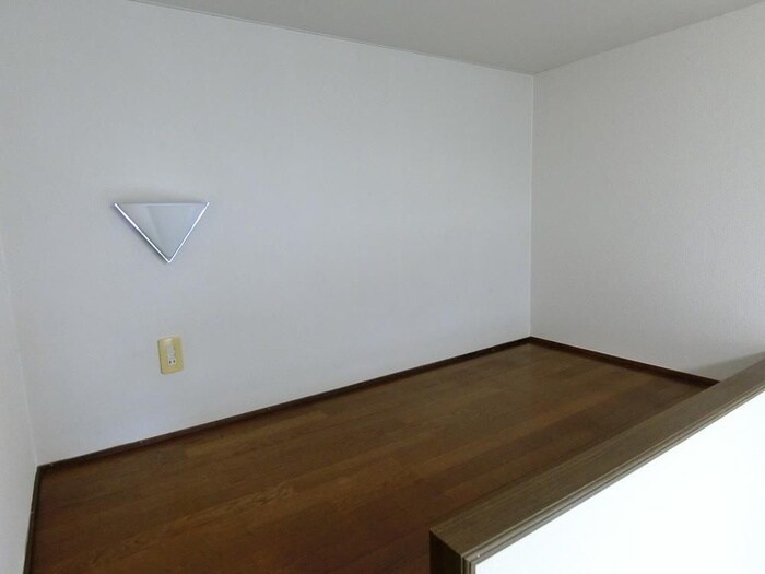 ホワイトキャッスル遠見塚８番館の物件内観写真