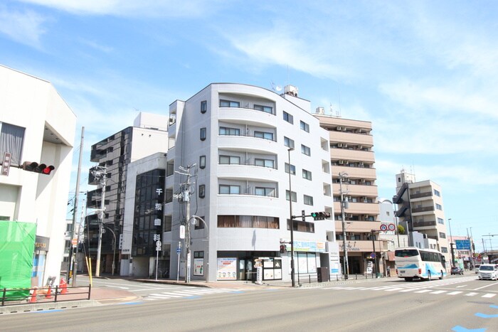 カトウビルの物件外観写真