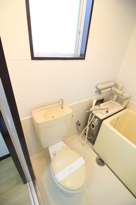 フィオ－レ宮千代の物件内観写真