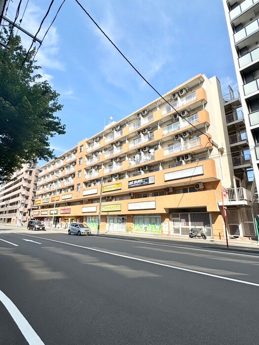 ア－バンコ－トの物件外観写真