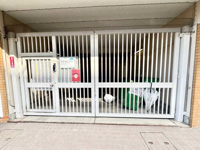 ア－バンコ－トの物件外観写真