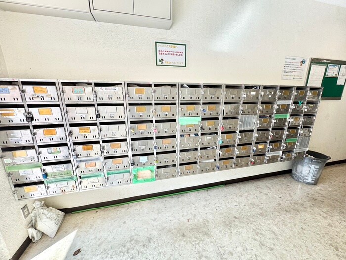 ア－バンコ－トの物件外観写真