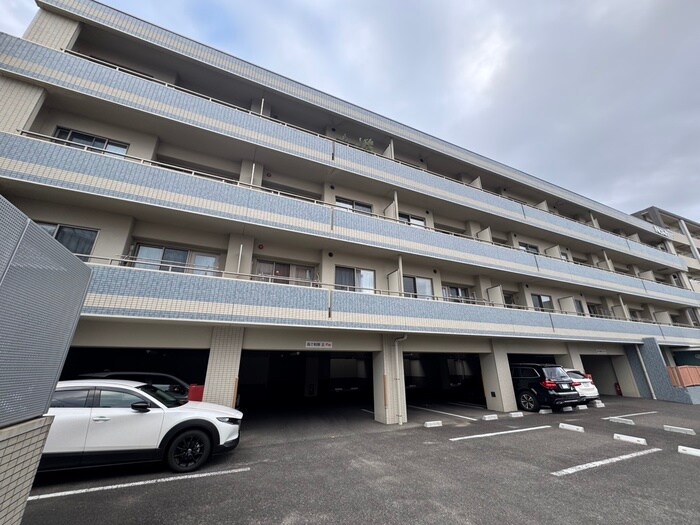 ノア本屋敷の物件外観写真