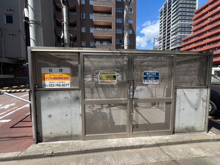 ＵＳビルの物件外観写真