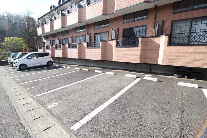 サンヒルズ国見1番館の物件外観写真