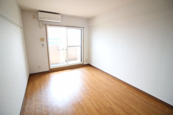 トライアムフ仙台の物件内観写真