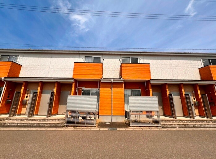 エクシア中江の物件外観写真