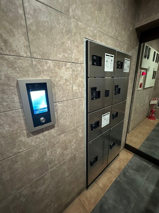 榴岡レジデンス壱番館の物件外観写真