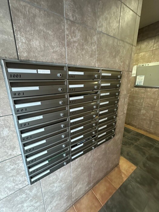 榴岡レジデンス壱番館の物件外観写真