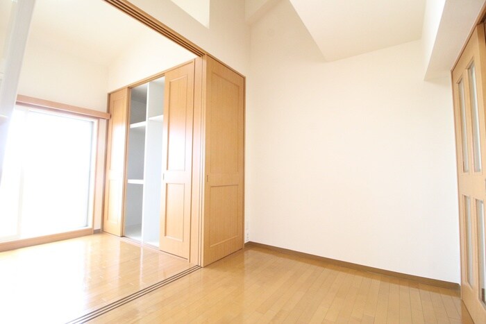 クレスト連坊の物件内観写真