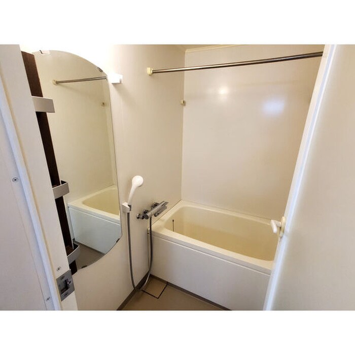 クレスト連坊の物件内観写真