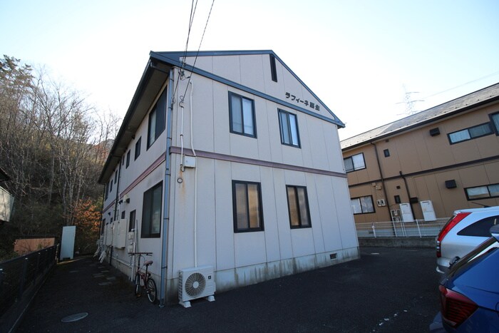 ラフィーネ栗生の物件外観写真