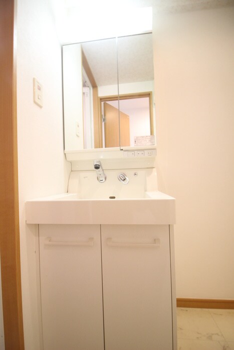 グリシ－ナフロ－ルの物件内観写真