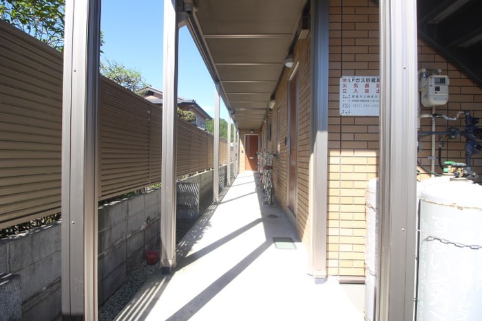 リブレストの物件外観写真