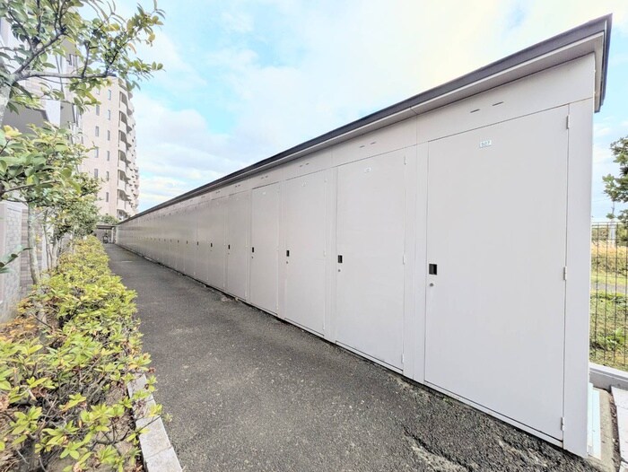 東仙台五番館の物件外観写真