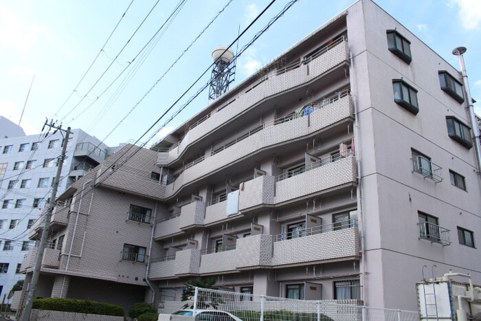 メゾンドールヘンミの物件外観写真