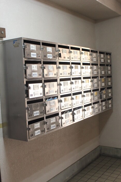 メゾンドールヘンミの物件外観写真