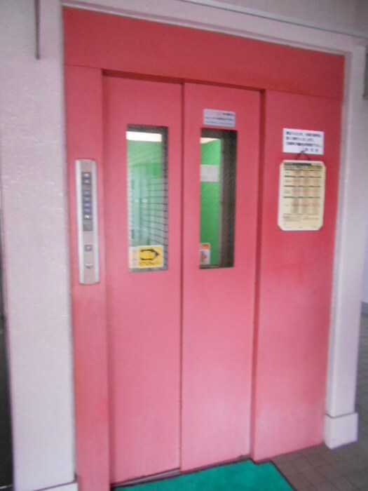 メゾンドールヘンミの物件外観写真