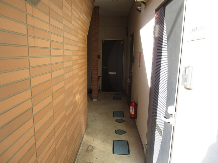 サニ－プラザ東仙台の物件外観写真