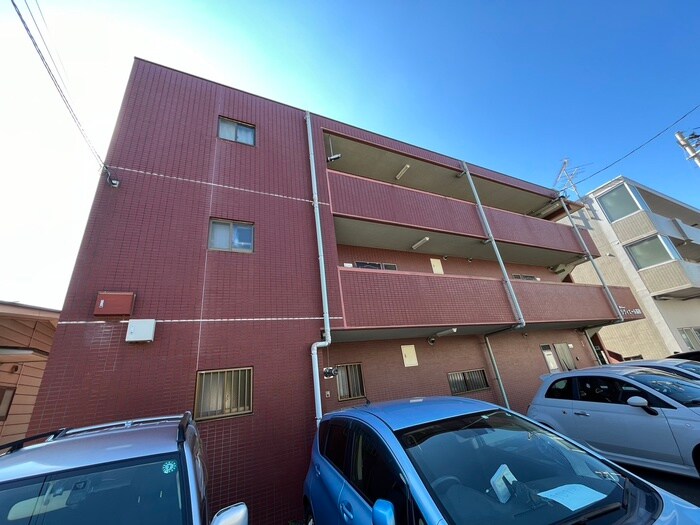 リヴィエール高砂の物件外観写真