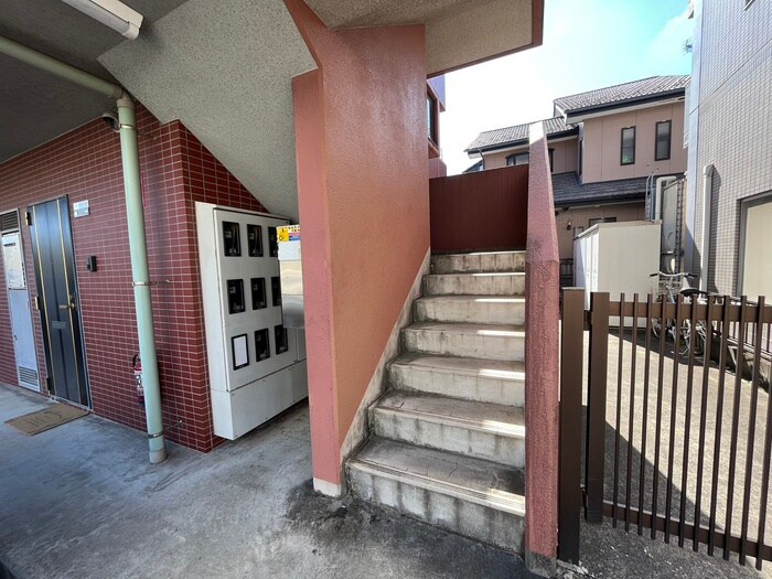 リヴィエール高砂の物件外観写真