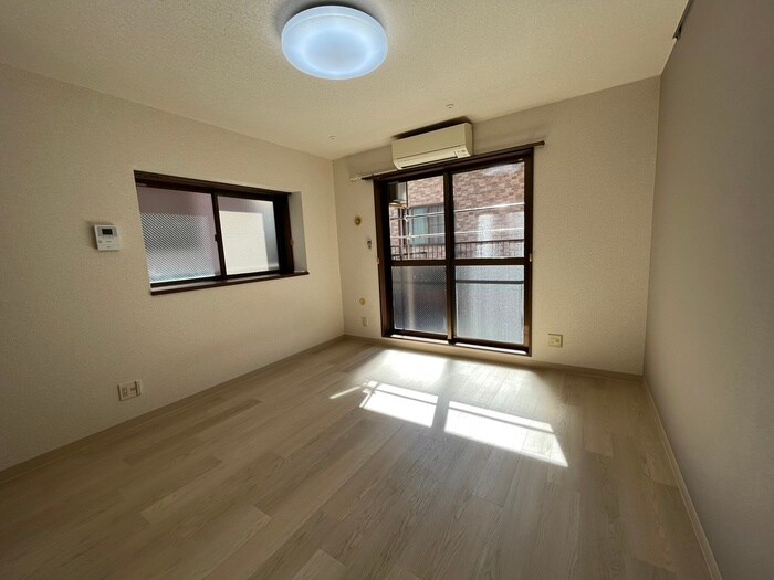 リヴィエール高砂の物件内観写真