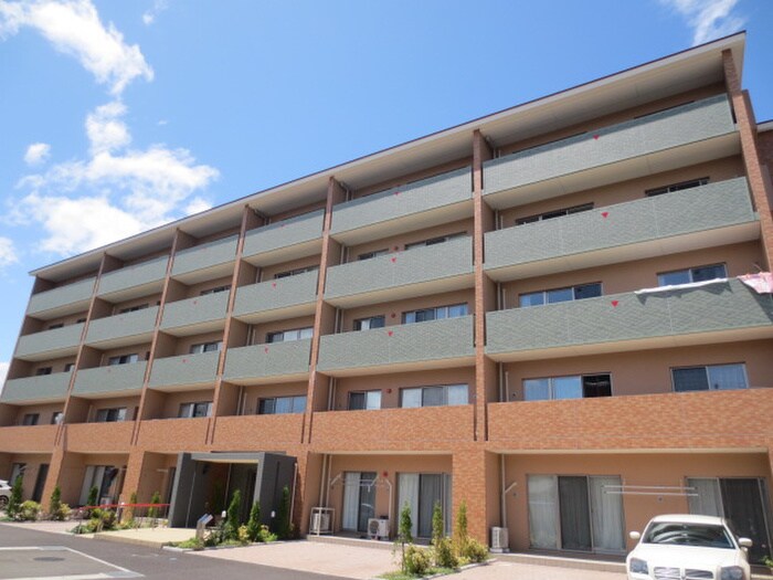 エルファロの物件外観写真