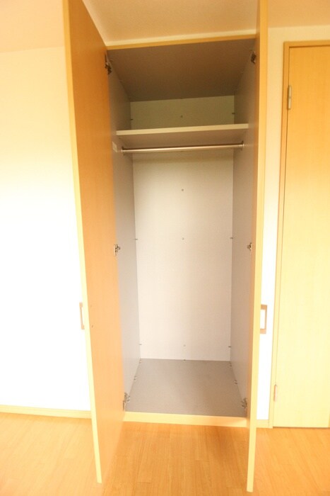 グランディ－ル泰英２号館の物件内観写真