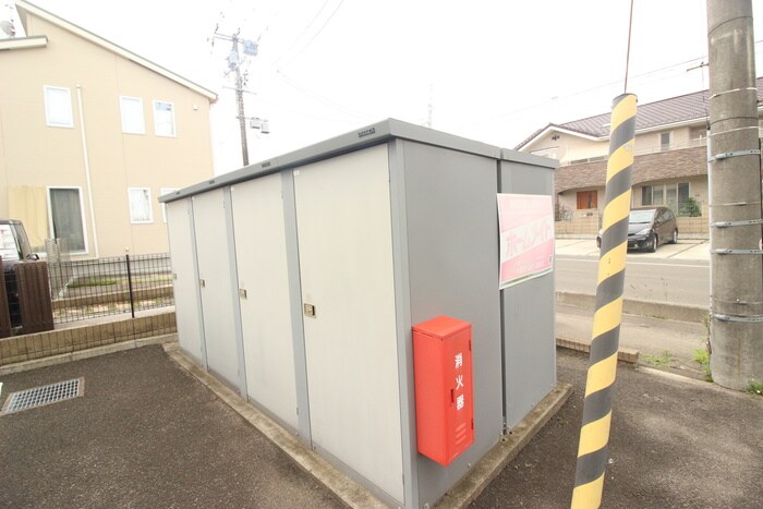 グランディ－ル泰英１号館の物件外観写真