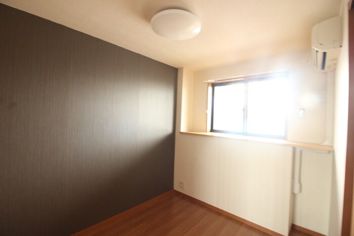 グランディ－ル泰英１号館の物件内観写真