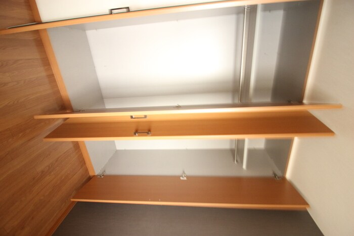 グランディ－ル泰英１号館の物件内観写真