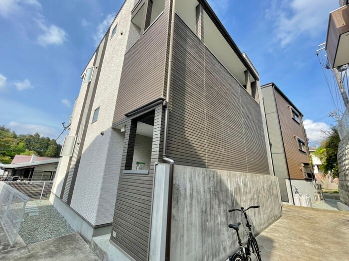 KMDハウスの物件外観写真