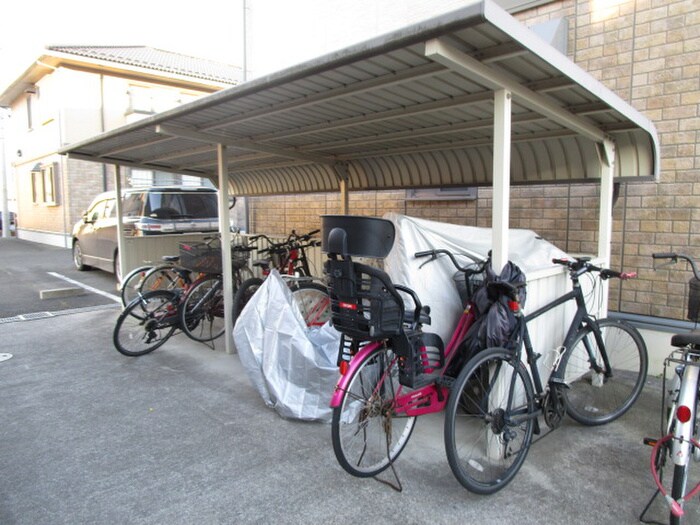 ロ－ランドホワイトＤの物件外観写真