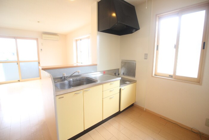 ロ－ランドホワイトＤの物件内観写真