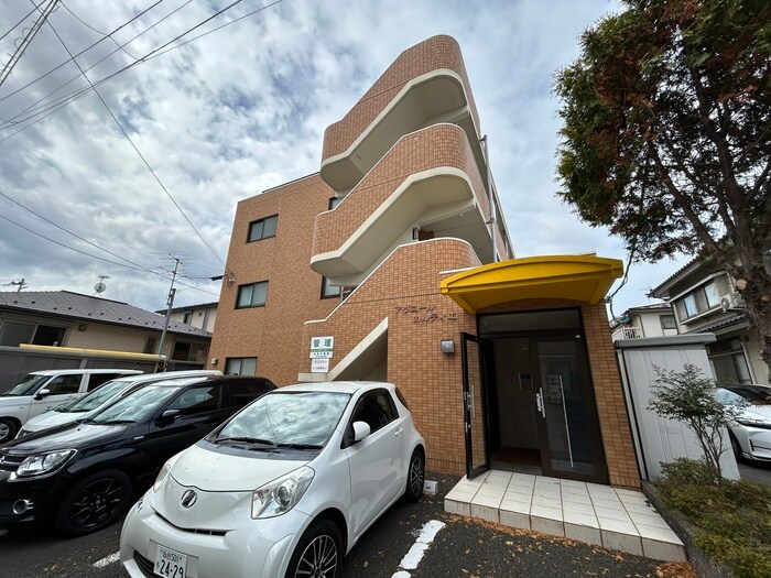 アヴニール・カルティエの物件外観写真