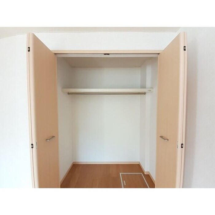 グランヒル愛子B棟の物件内観写真