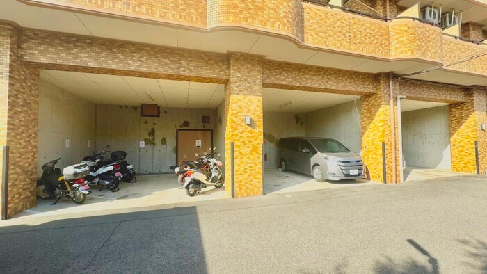 ﾀﾞｲｱﾊﾟﾚｽｸﾞﾗﾝﾃｰｼﾞ中央の物件外観写真