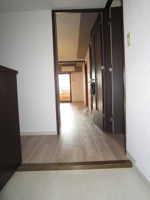 ﾀﾞｲｱﾊﾟﾚｽｸﾞﾗﾝﾃｰｼﾞ中央の物件内観写真