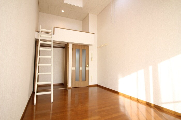 ノーブル参番館の物件内観写真