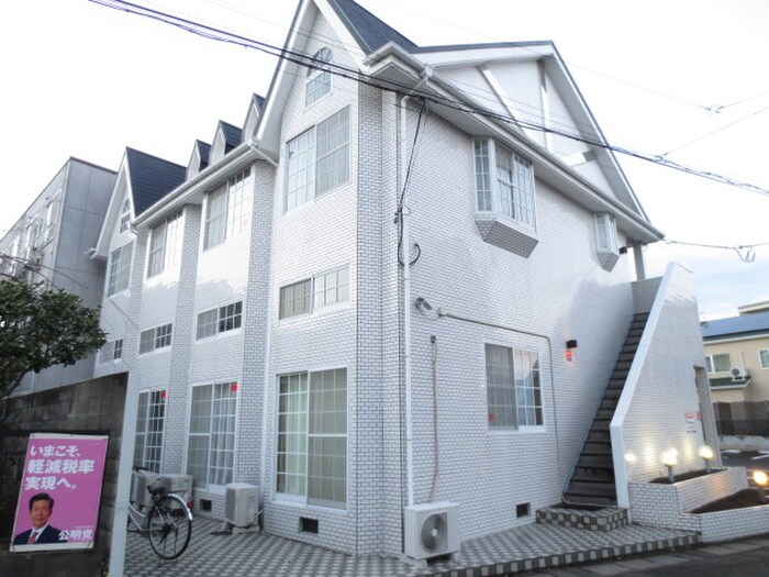 シェルテッツァMの物件外観写真