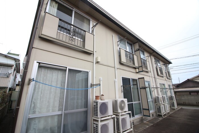 フォーブル５０の物件外観写真