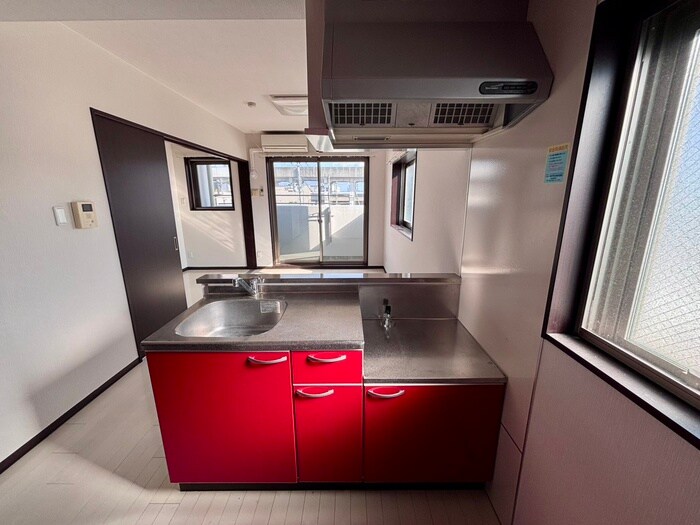 サンシャイン太子堂の物件内観写真