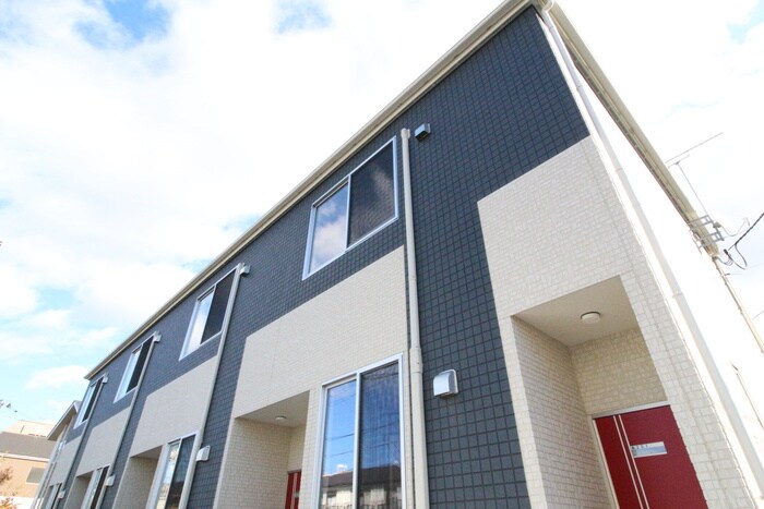 スカイコート小松島Aの物件外観写真