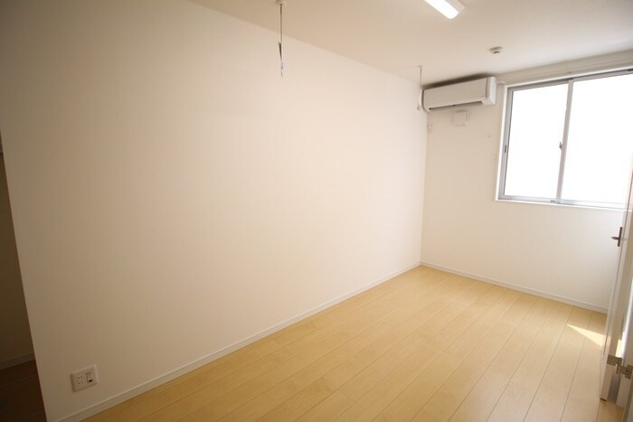 スカイコート小松島Aの物件内観写真