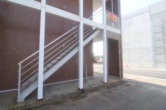 多賀城ウエストAの物件外観写真