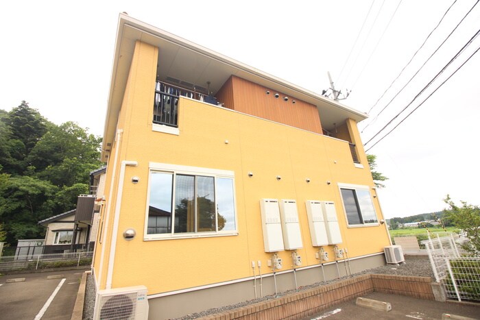 ヴィラ・ルピナスの物件外観写真