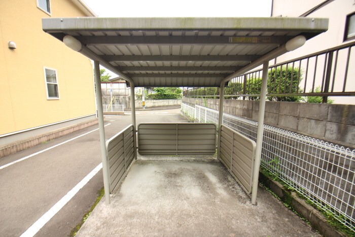 ヴィラ・ルピナスの物件外観写真