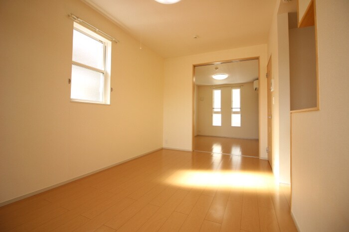 ヴィラ・ルピナスの物件内観写真